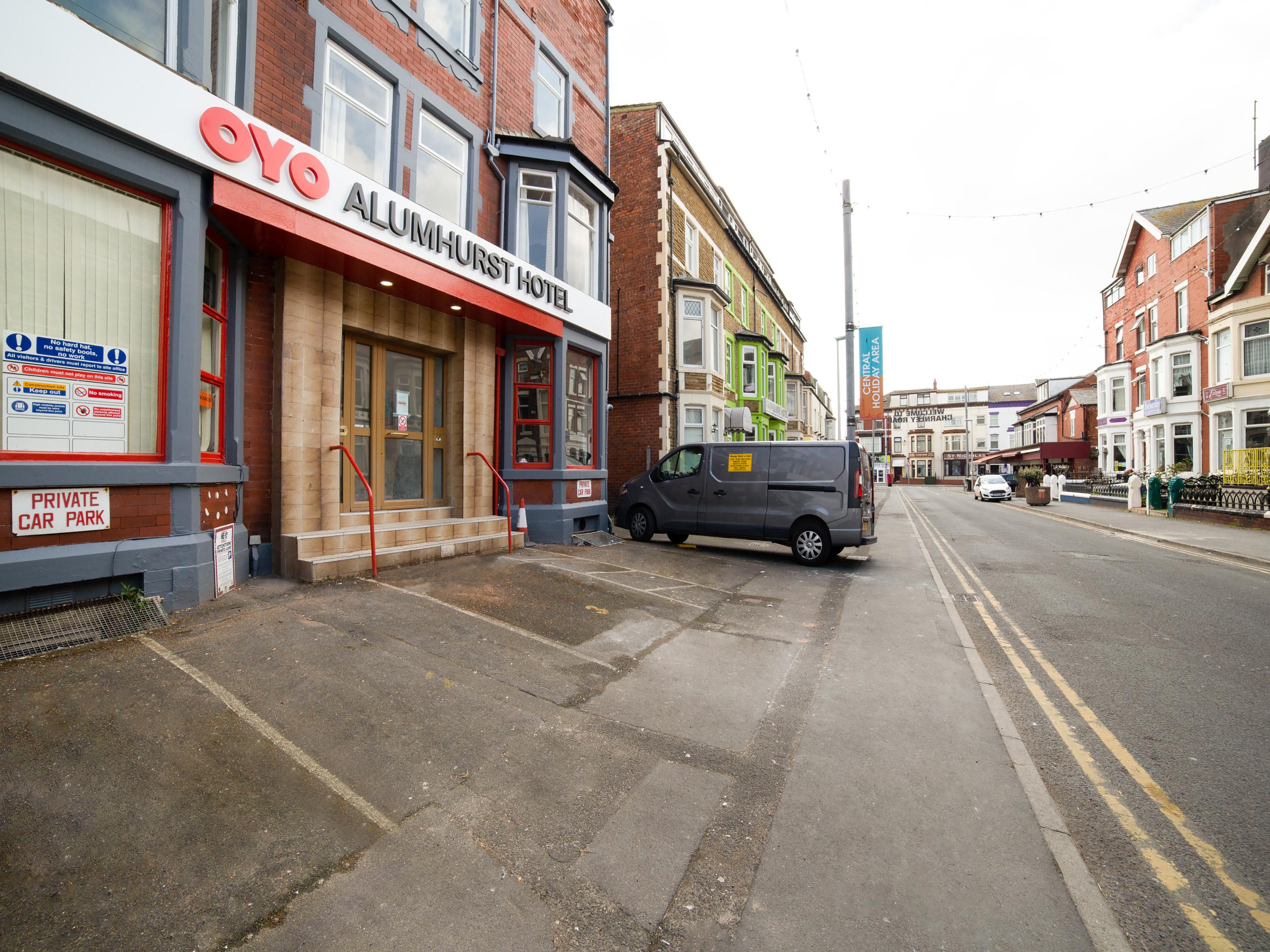 Alumhurst Hotel Blackpool Bagian luar foto