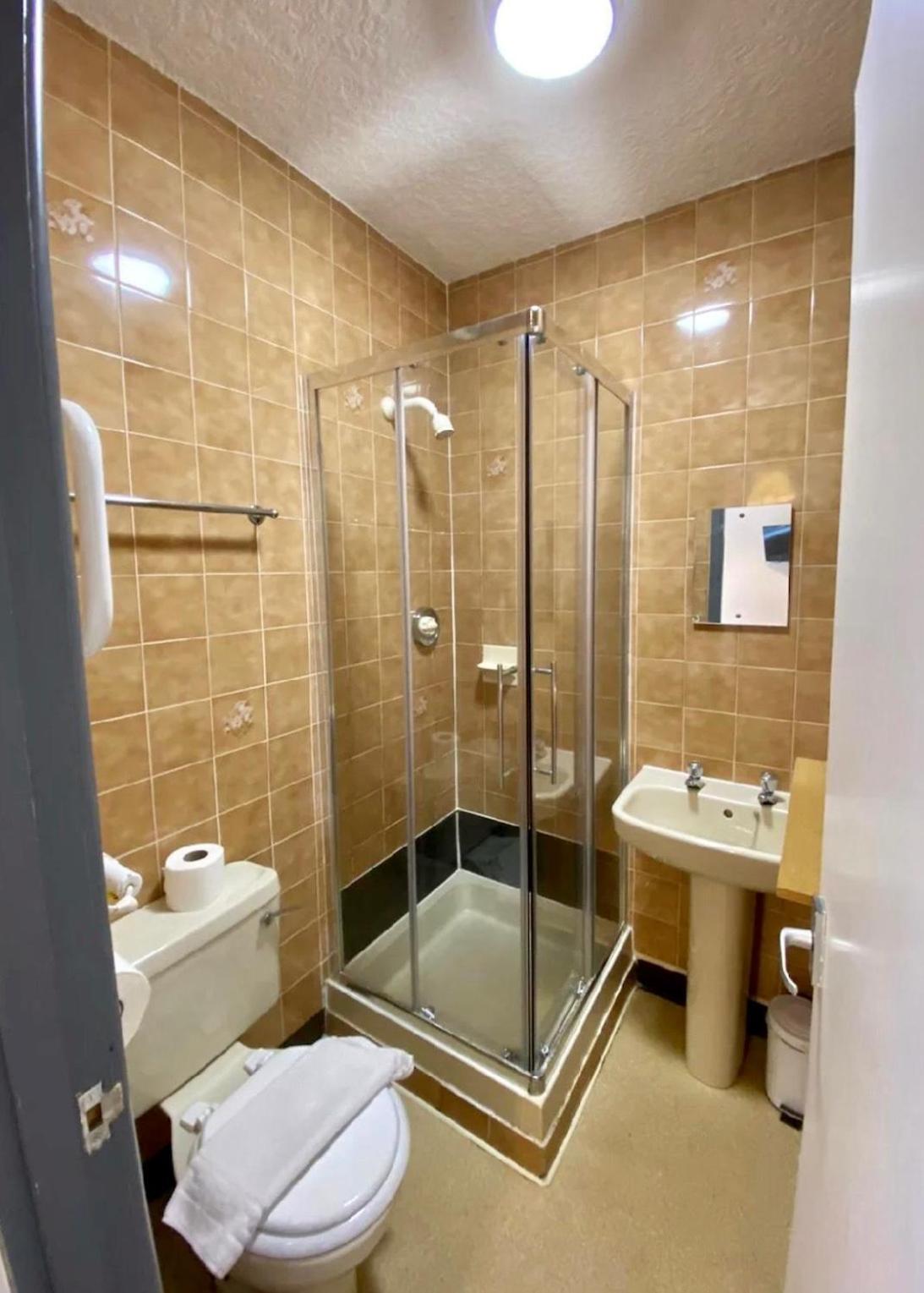 Alumhurst Hotel Blackpool Bagian luar foto