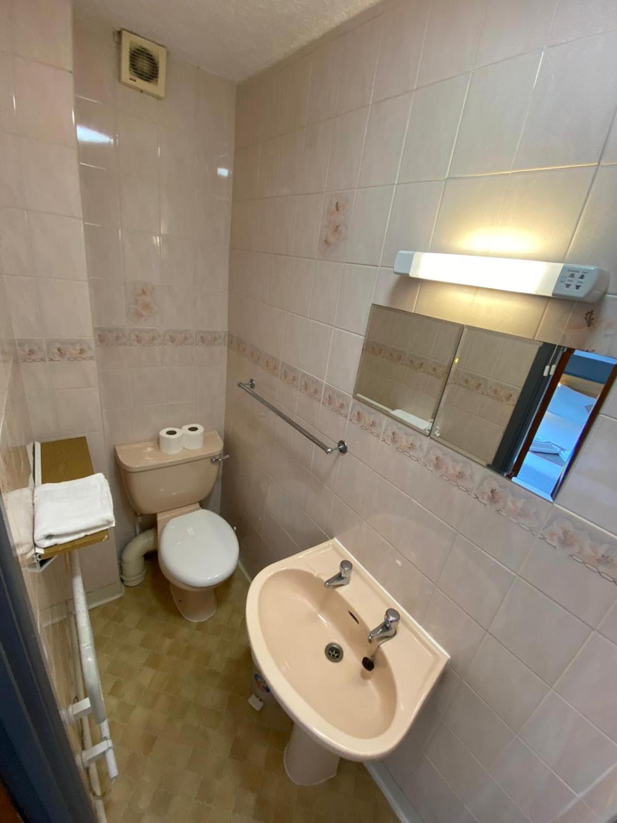 Alumhurst Hotel Blackpool Bagian luar foto