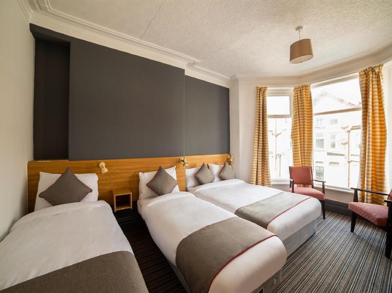 Alumhurst Hotel Blackpool Bagian luar foto